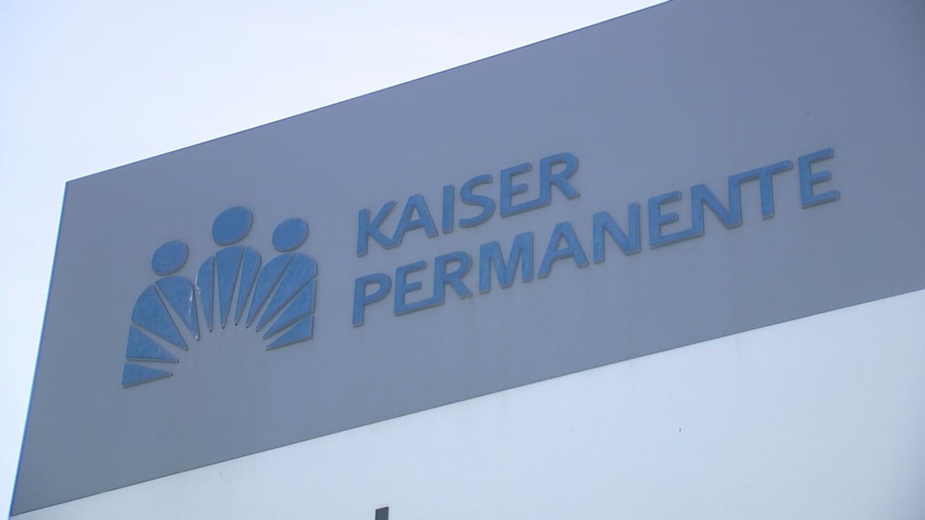 Image for article: Health care workers overwhelmingly ratify Kaiser Permanente contract