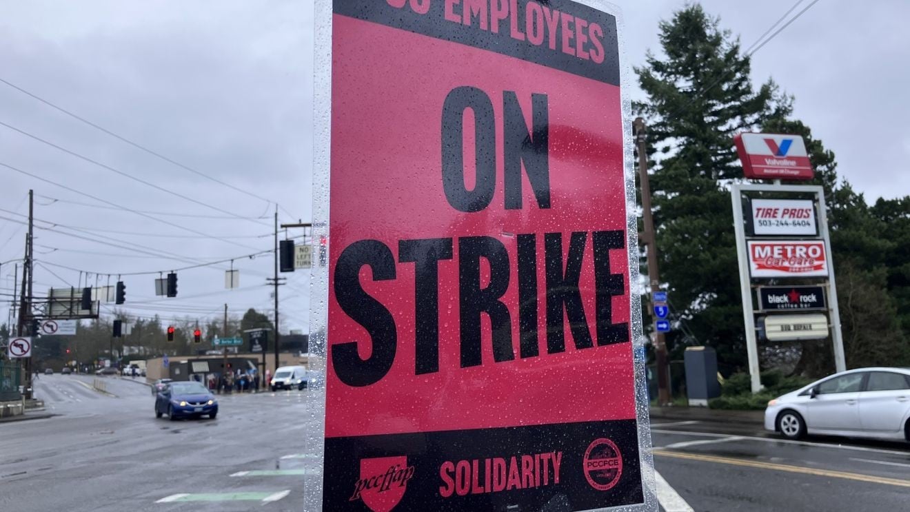 Image for article: PCC faculty and staff unions strike for higher pay and better health insurance