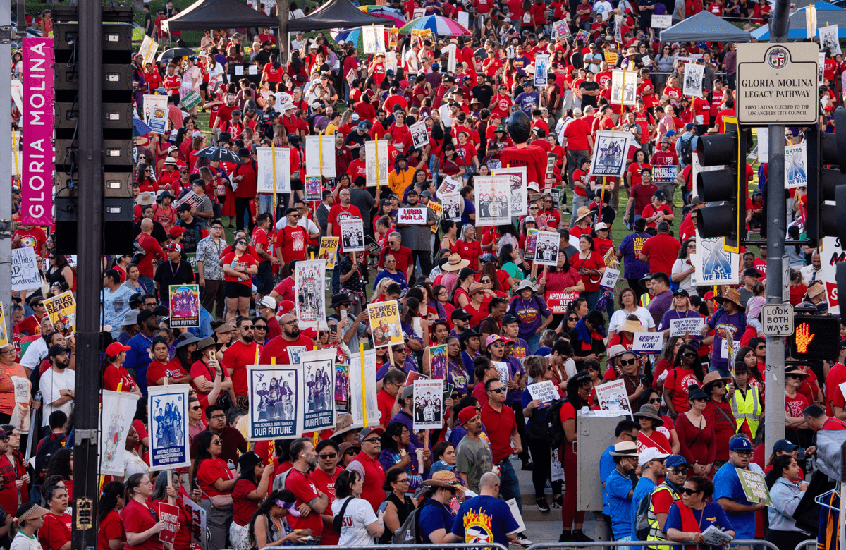 Image for article: 70,000 Educators & School <b>Staff</b> Prepare to <b>Strike</b> in LA on April 14th - Payday Report
