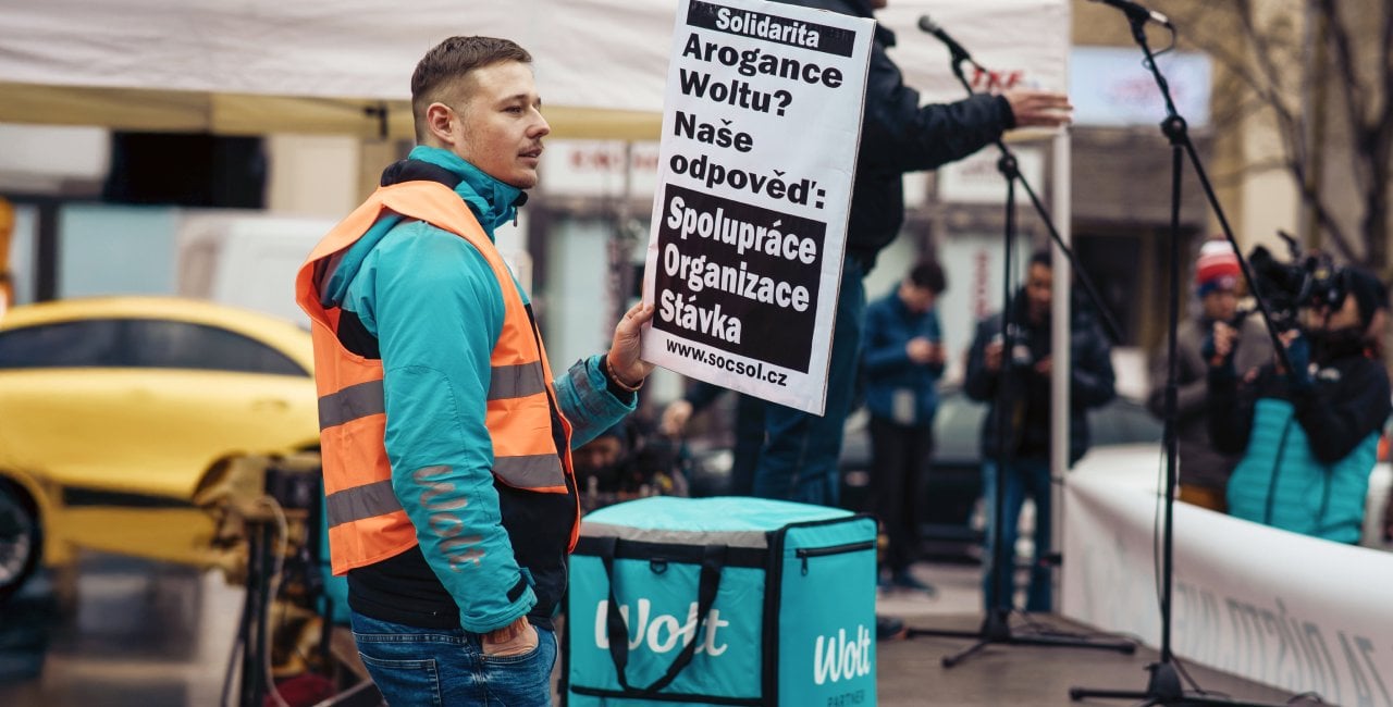 Image for article: Hungry Friday? Czech food delivery workers strike over 'unfair' pay