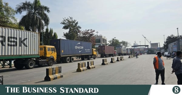 Image for article: Ctg Port paralysed by <b>strike</b> over NCT deal as <b>workers</b> defy warnings