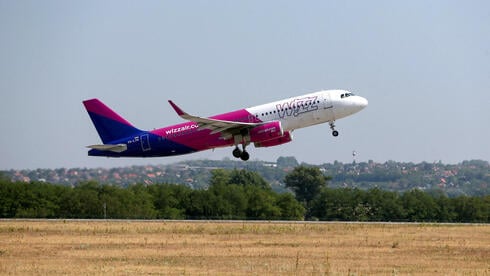 Image for article: Aviation sector threatens <b>strike</b> over Wizz Air Israel base - Ynet News